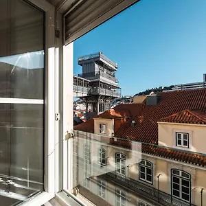 carmo-apartments.hotels-lisbon-portugal.com/